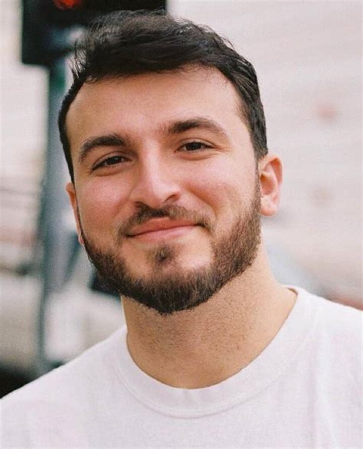 Zane Hijazi Podcast, Bio, Wiki, Age, Height, Girlfriend, House, Salary, and Net Worth