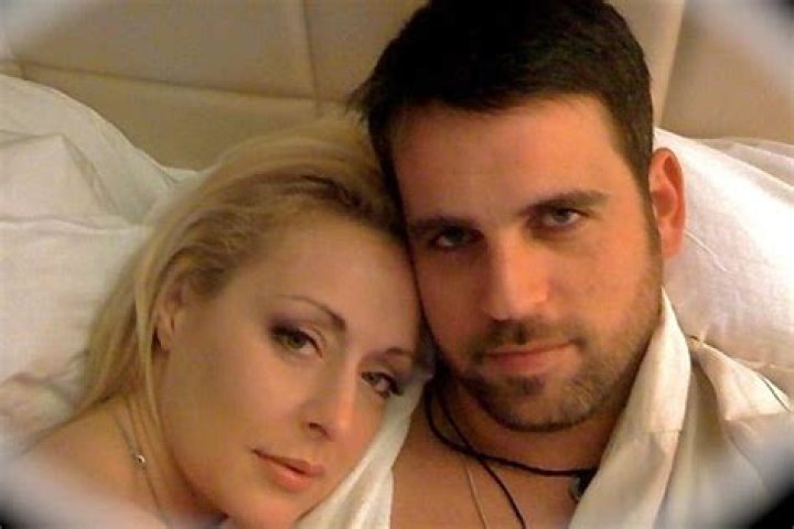 
Meet David Wilson – Mindy McCready’s Boyfriend Who Committed Suicide A Month Before Her Death
