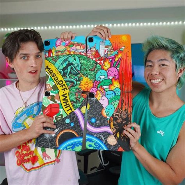 ZHC YouTube, Bio, Wiki, Age, Girlfriend, Art, and Net Worth