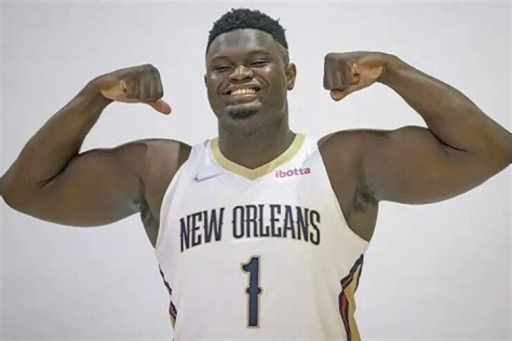 Zion Williamson’s Weight Gain amid Foot Injury Draws a Lot of Attention